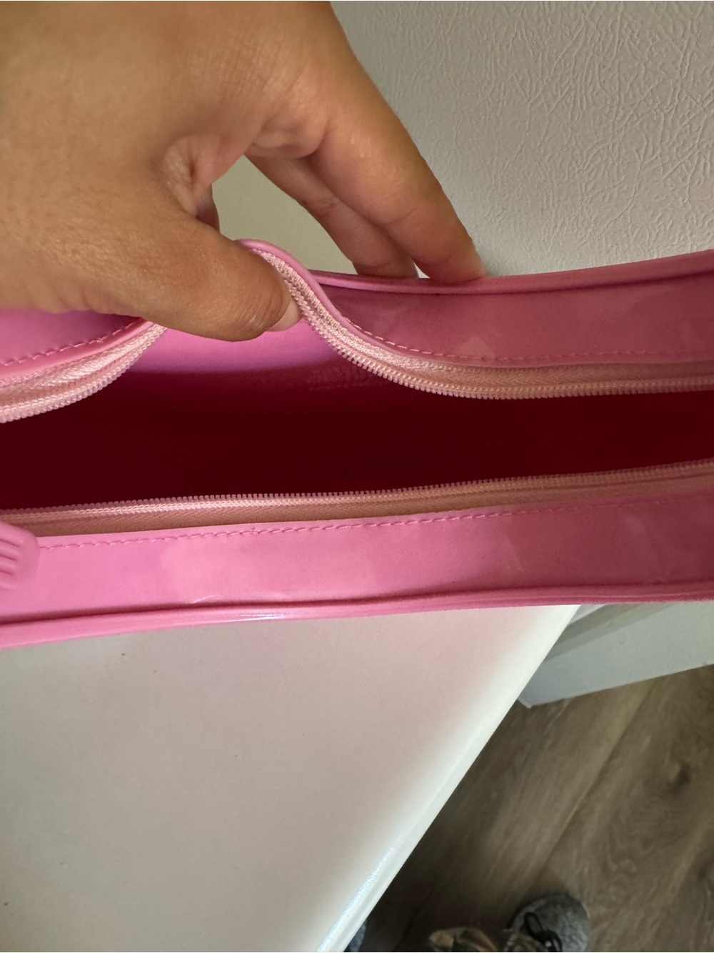 Melissa Pink Glossy Jelly bag - Picture 3 of 3